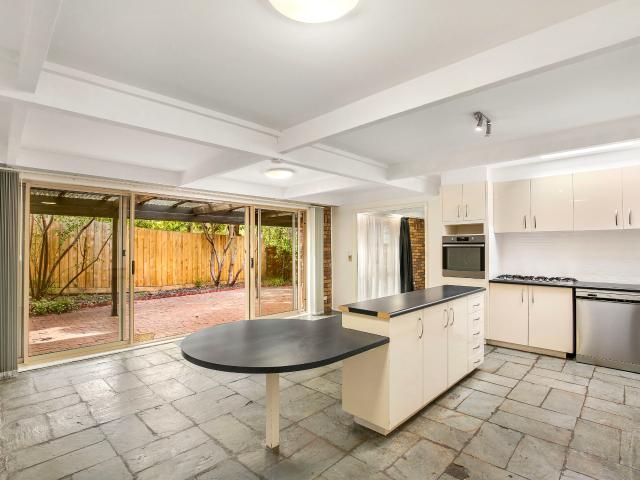 Room for rent in Greensborough, Melbourne