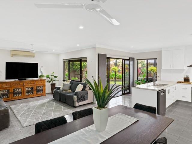 House for sale in Kewarra Beach, Queensland