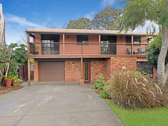 House for sale in Chain Valley Bay, New South Wales
