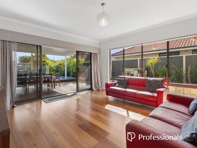 House for sale in Wattle Grove, Western Australia