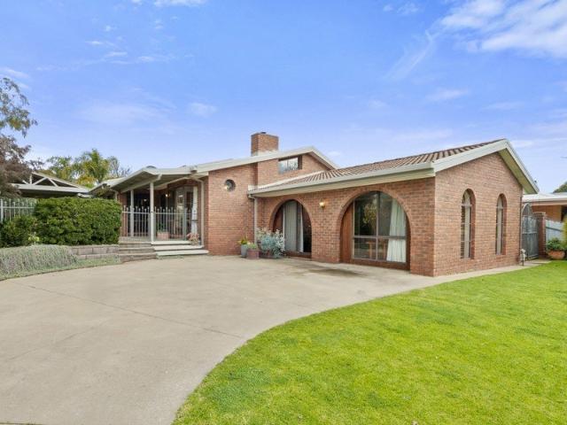 House for sale in Wahgunyah, Victoria