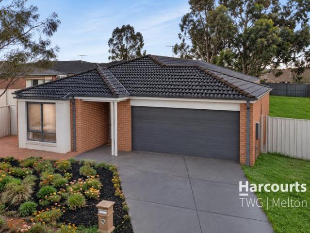 House for sale in Riverina, Melbourne