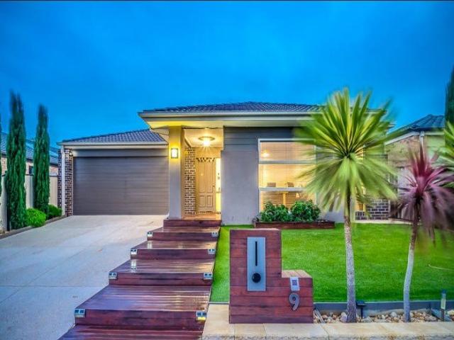House for rent in Waterhaven, Melbourne