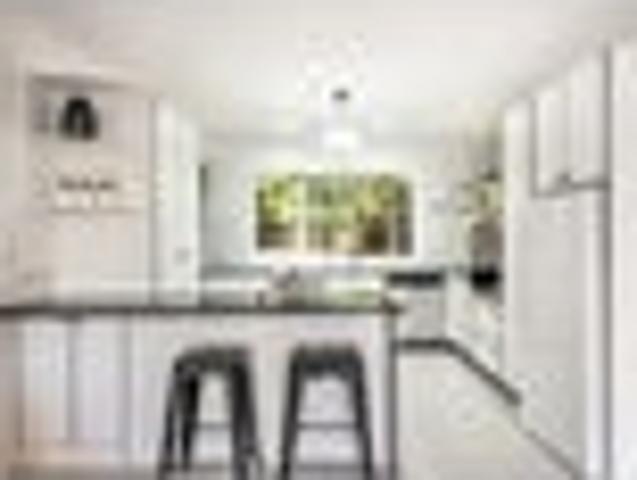 House for sale in Paremoremo