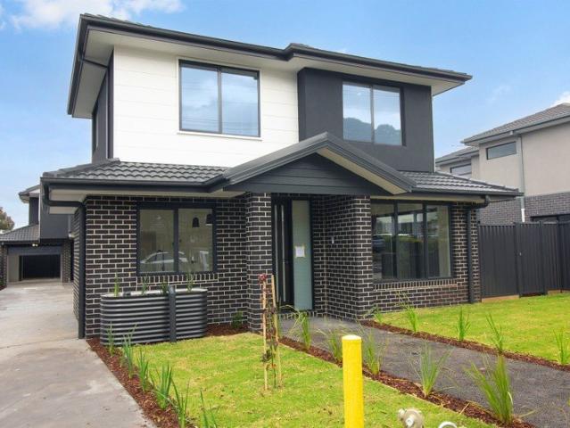 Townhouse for rent in Glenroy, Melbourne
