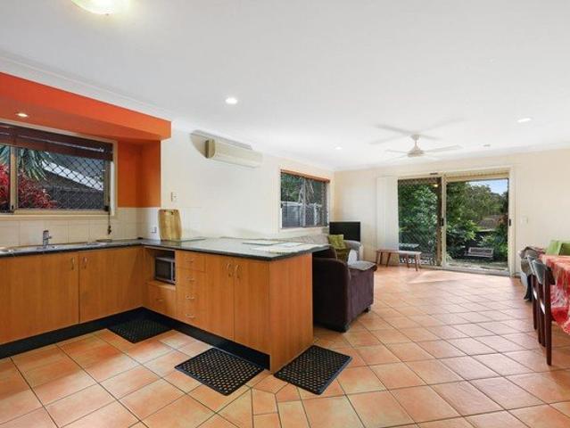 Duplex for rent in Southport, Gold Coast City