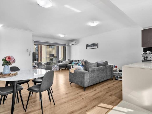 Townhouse for rent in Sydney, New South Wales