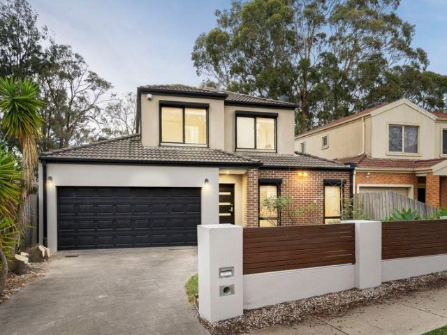 Townhouse for sale in Camerons Creek, Victoria