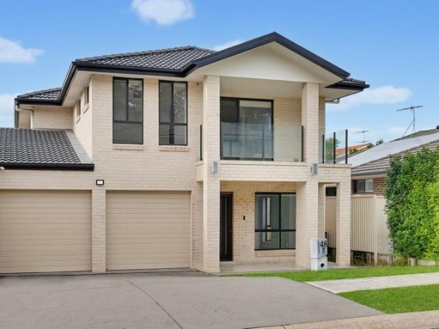 Townhouse for rent in Sydney, New South Wales