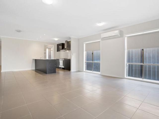 House for rent in Brimbank Gardens, Melbourne