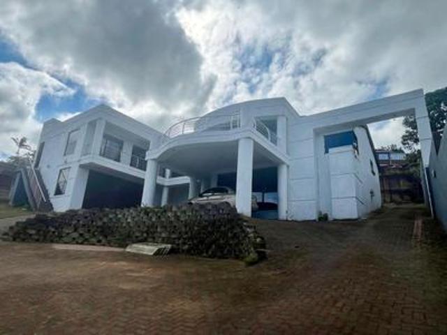 House for sale in Chatsworth, Kwazulu-natal