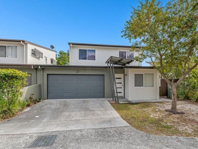 Townhouse for sale in Fernbrook, Queensland
