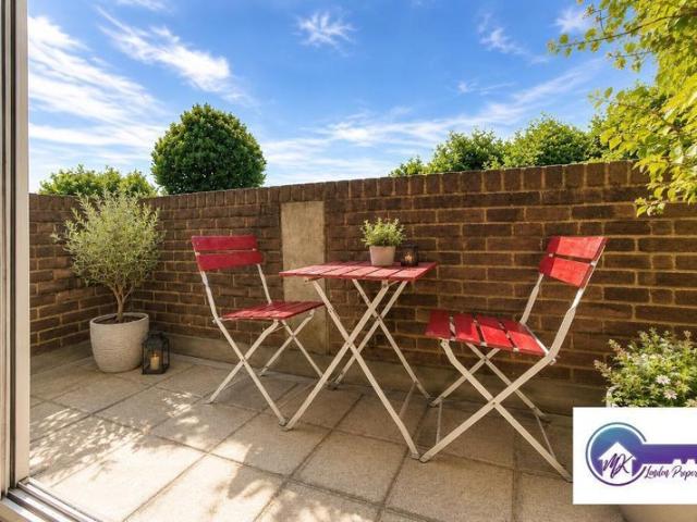 Apartment for rent in Maida Hill, Greater London
