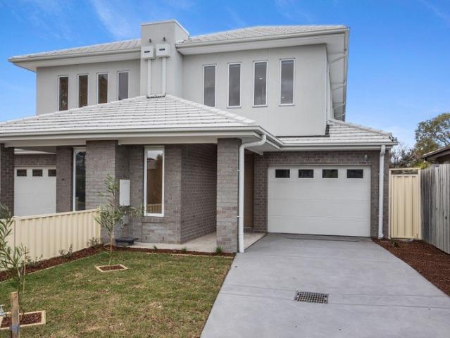 Townhouse for sale in Camerons Creek, Victoria