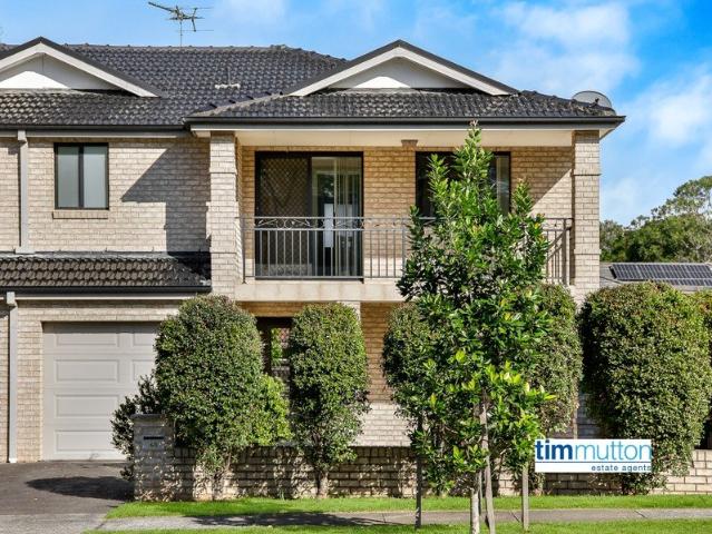 Duplex for rent in Sydney, New South Wales