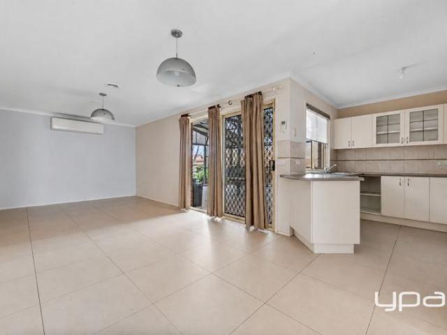 House for rent in Hillside, Melbourne