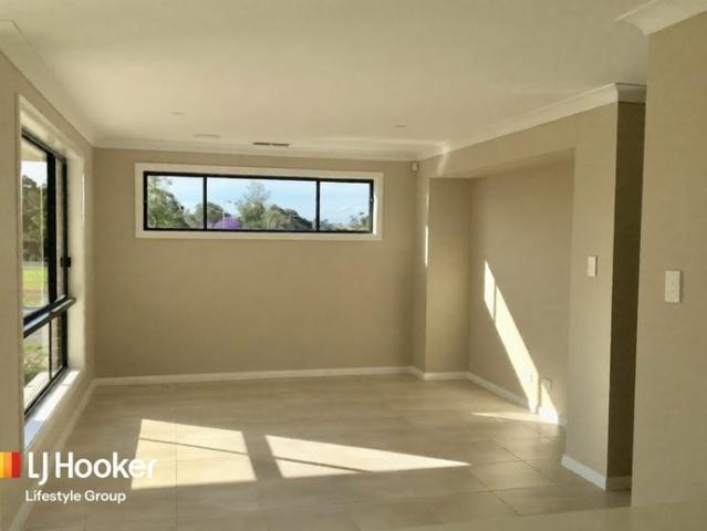 House for rent in Claymore, Sydney