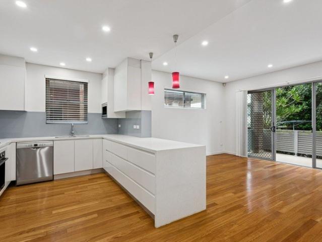 Duplex for rent in Sydney, New South Wales