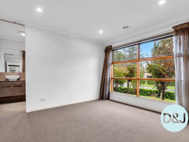 House for rent in Marriott Waters Estate, Melbourne