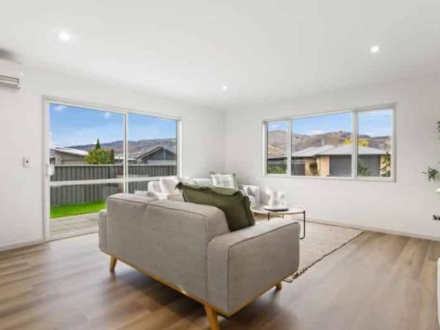 House for rent in Otakou