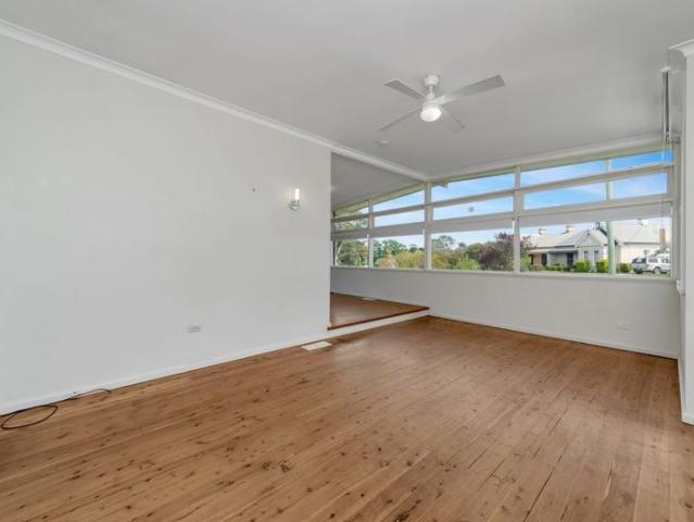 House for rent in Brisbane Grove, New South Wales