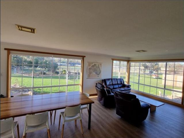 House for rent in Dodges Ferry, Tasmania