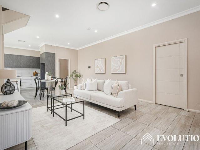 Townhouse for sale in Rooty Hill, Sydney
