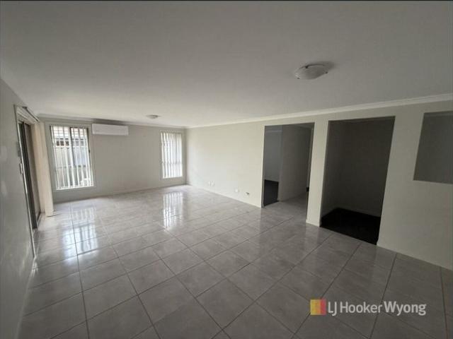 House for rent in Wadalba, New South Wales