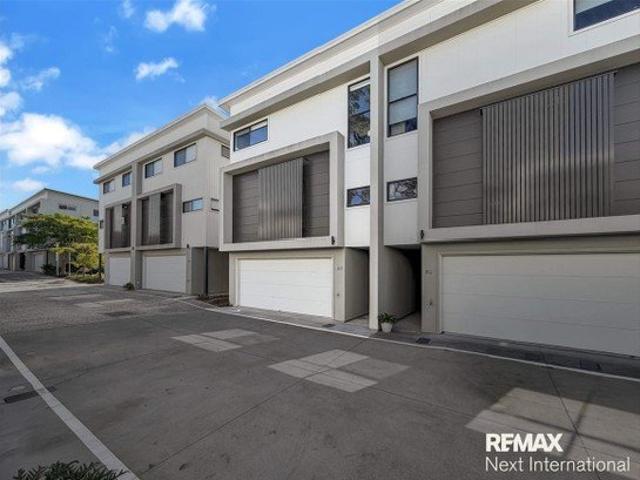 Townhouse for rent in Toombul, Queensland