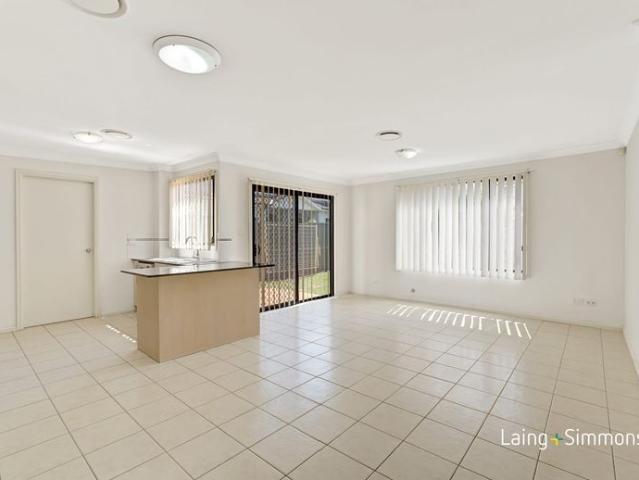 Townhouse for rent in Rooty Hill, Sydney