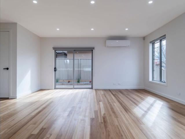 Townhouse for rent in Camerons Creek, Victoria