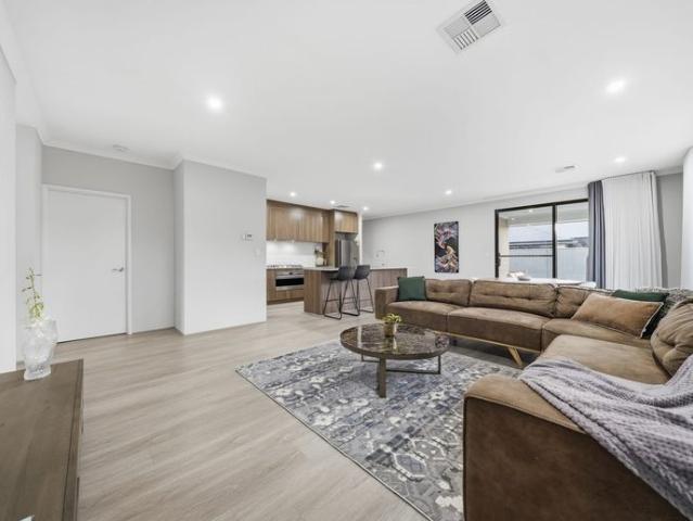 House for rent in Caversham, Western Australia