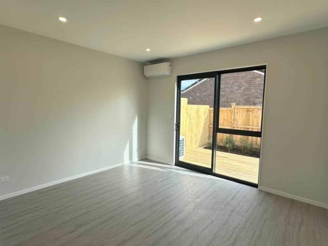 Townhouse for rent in East Tamaki, Oroua County