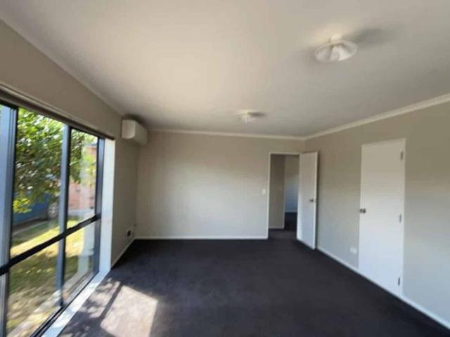 Townhouse for rent in Knighton, Hamilton City