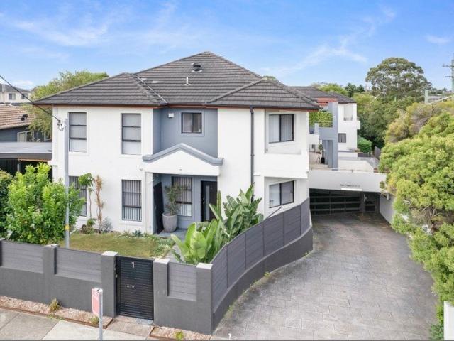 Townhouse for rent in Guildford, Sydney