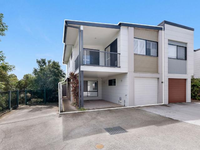 Townhouse for sale in Fernbrook, Queensland