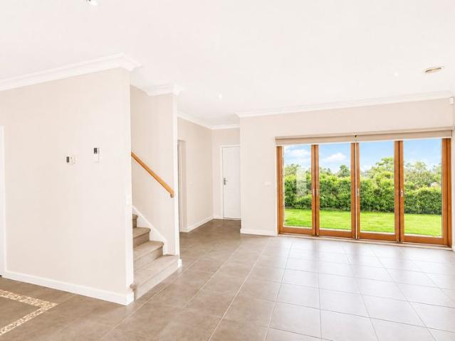 Townhouse for rent in Camerons Creek, Victoria