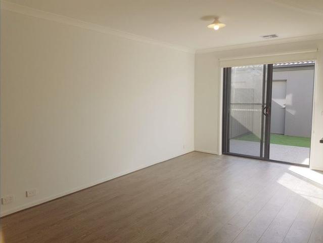 House for rent in Cloverton, Melbourne