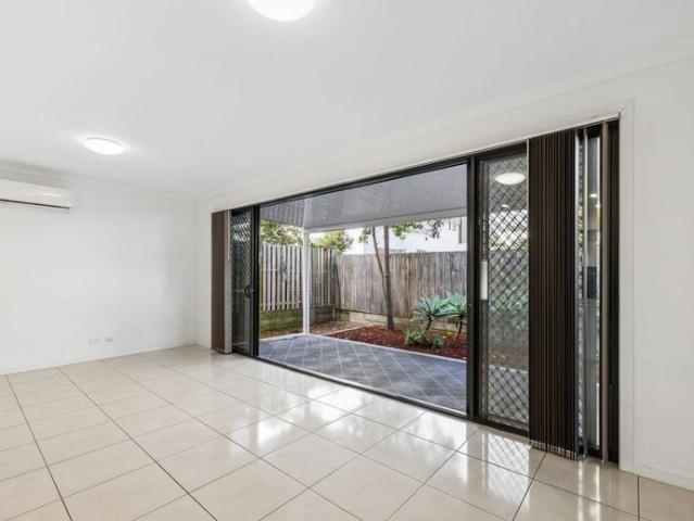 Townhouse for rent in Toombul, Queensland
