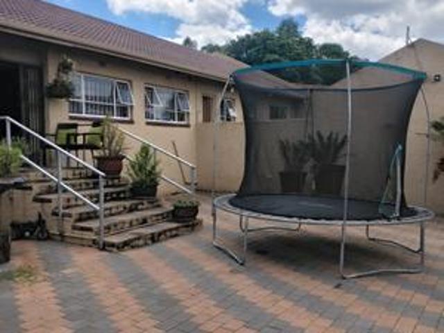 House for sale in Marais Steyn Park, City of Ekurhuleni Metropolitan Municipality