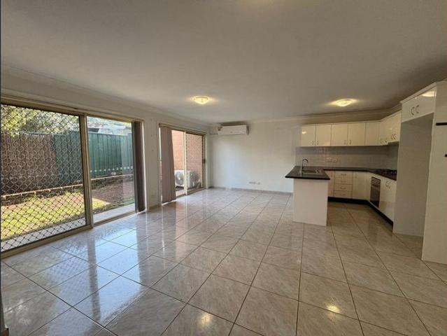 Townhouse for rent in Sydney, New South Wales
