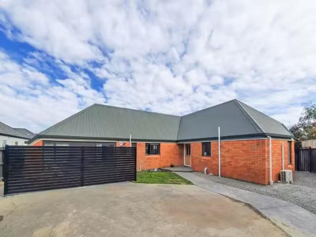 House for rent in Chaslands, Canterbury