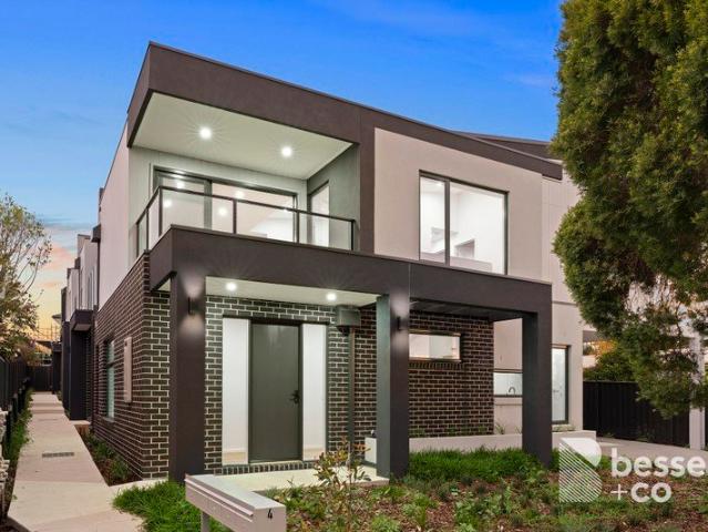 Townhouse for sale in Camerons Creek, Victoria