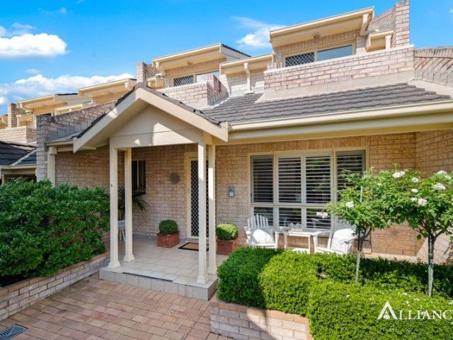 Townhouse for sale in Sydney, New South Wales