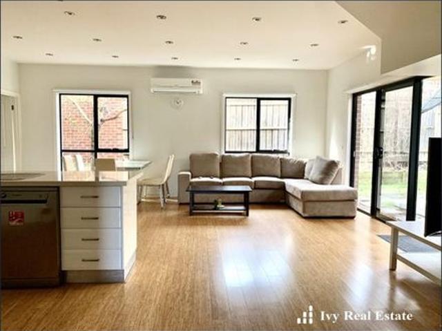 Townhouse for rent in Camerons Creek, Victoria