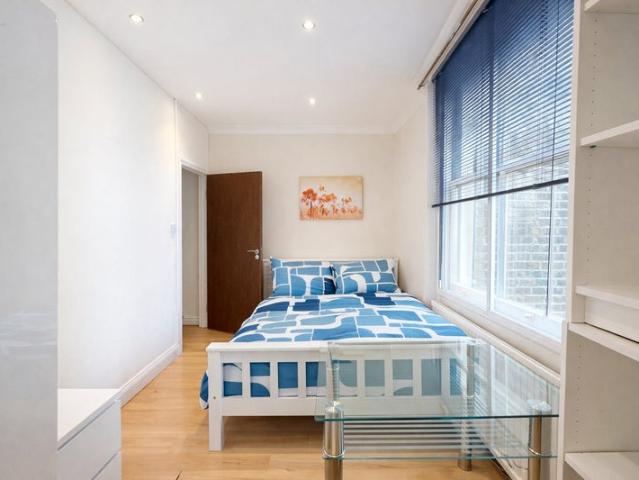 Apartment for rent in South Kensington, Greater London