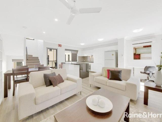 Townhouse for rent in Gladstone, Queensland