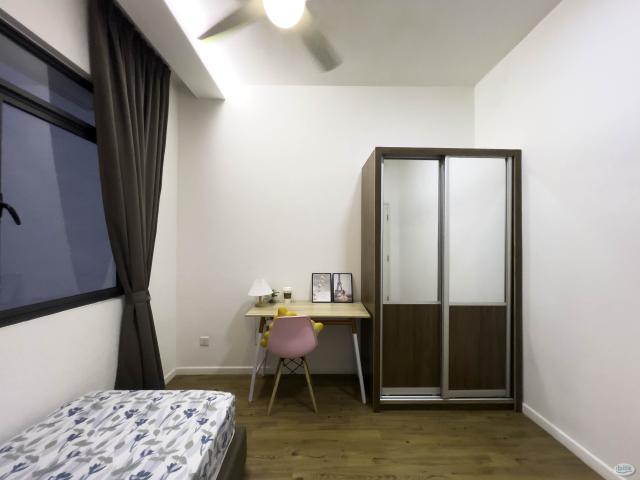 Room for rent in Petaling, Alam Impian