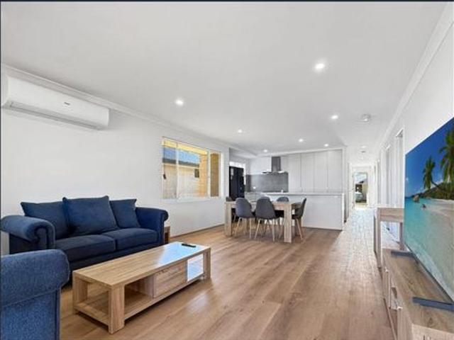 Apartment for rent in Parklands, Western Australia