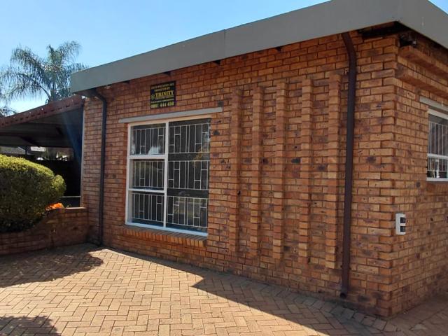 Apartment for rent in Sunward Park, City of Ekurhuleni Metropolitan Municipality